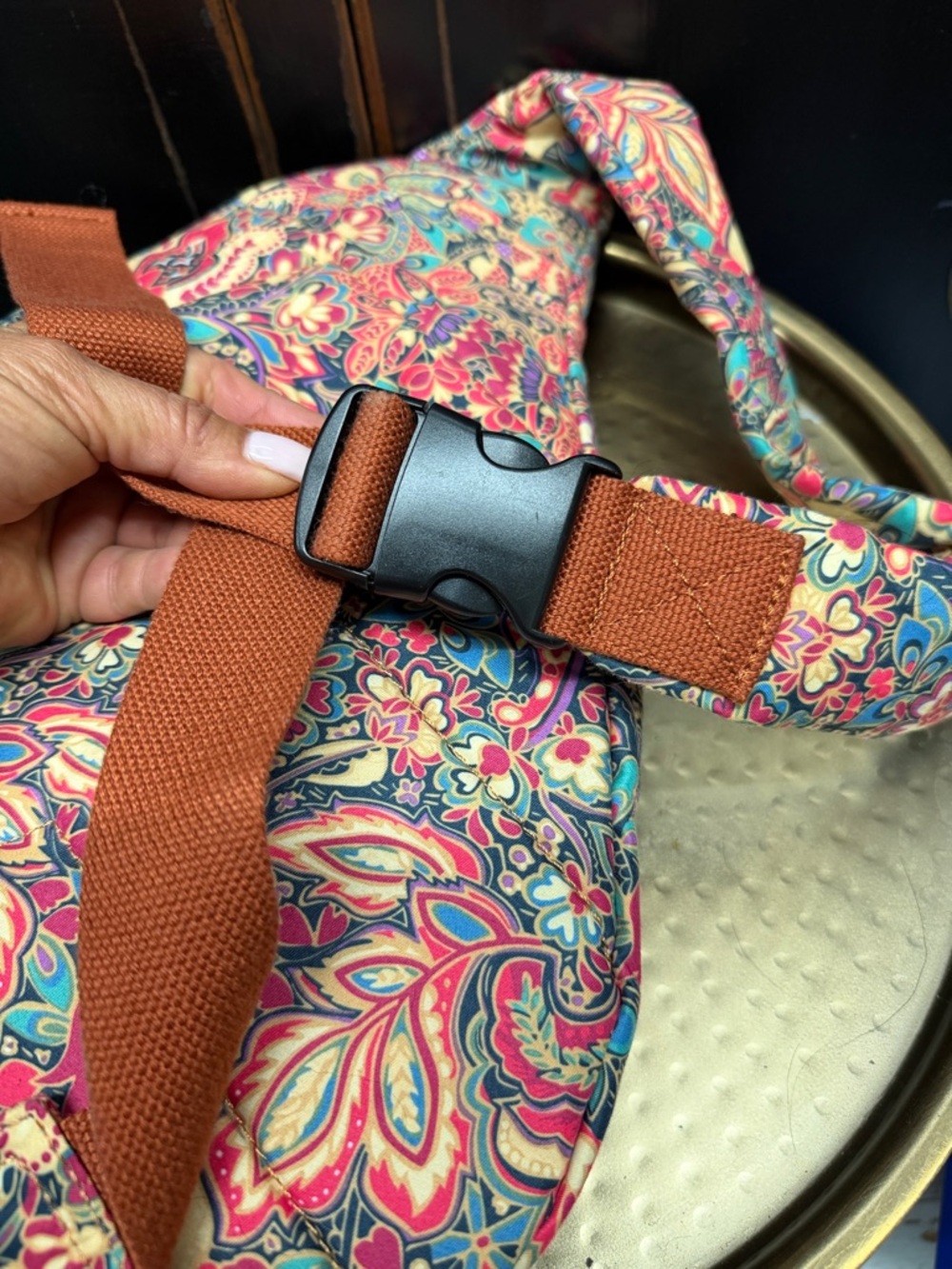 Baosha Floral Multi-Color Women’s Sling Bag - Picture 4 of 10